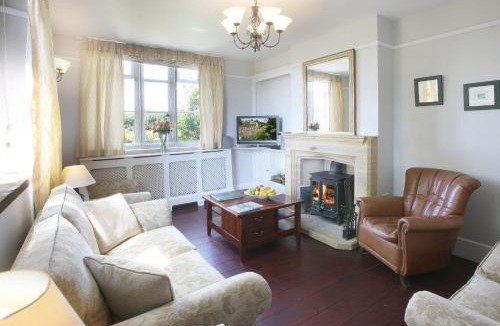 South Perrott House | The Old School