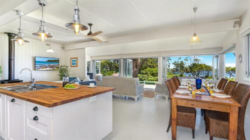 Currarong House | The Old School House