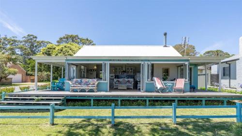 Currarong House | The Old School House