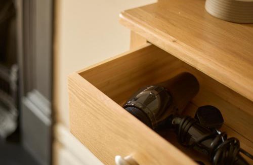 Upton Cheyney House | The Old School House