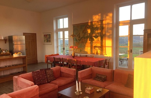 Montredon-Labessonnie Villa | "The old school" in authentic southern French village with high ceilings inside and out