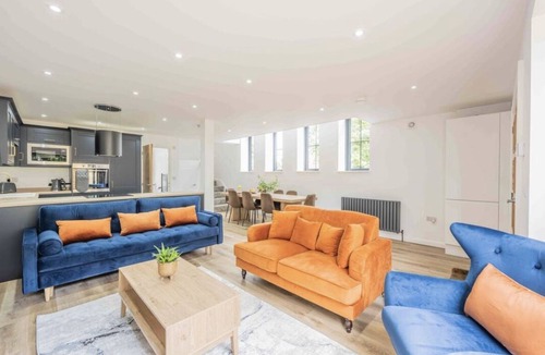 New Forest District Cottage | The Old School Sleeps 14