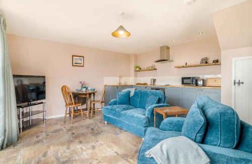 Cheddar House | The Old Stable At Henley View