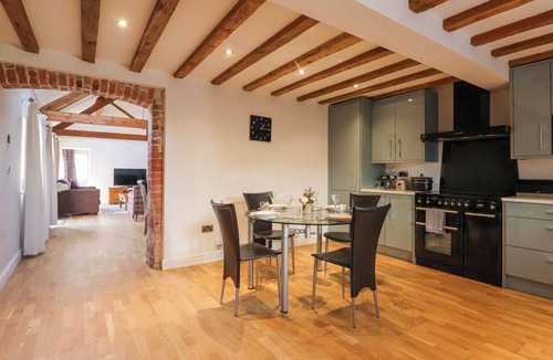 Great Hatfield Cottage | The Old Stable