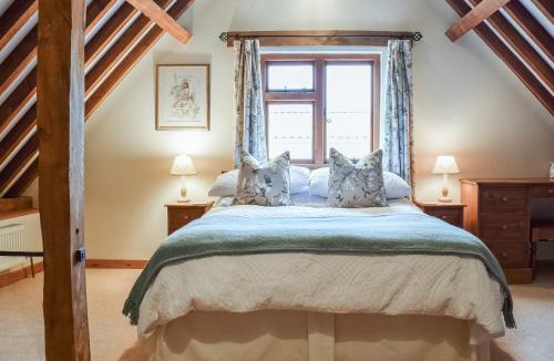 Thame House | The Old Stable - Meadowbrook Farm