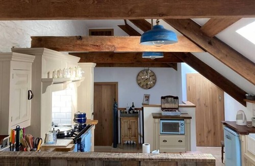 Loddiswell House | The Old Stables at Hatch