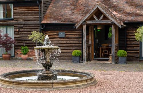 Broughton Hackett House | The Old Stables at Humblebee Hall