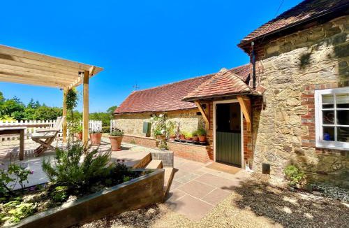 Petworth House | The Old Stables by inspirestays-com