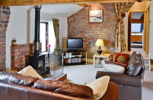 Helsby House | The Old Stables