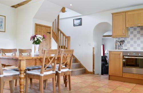 Nettleton House | The Old Stables