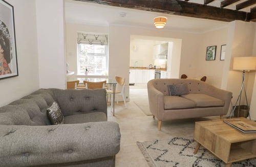 Ruthin Cottage | The Old Stables, Ruthin. Nr. Ruthin Castle