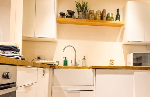 Salisbury Apartment | The Old Surgery - Salisbury