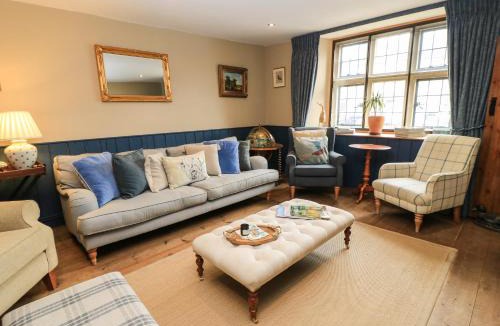 Sherston House | The Old Swan