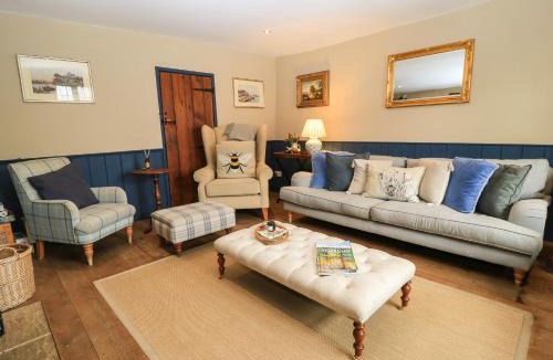 Sherston House | The Old Swan