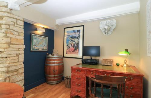 Sherston House | The Old Swan