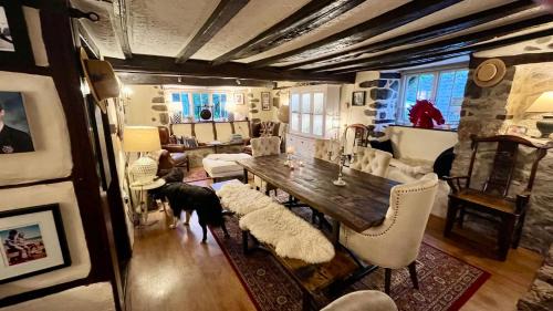 Heligan House | The Old Thatch - Hennock