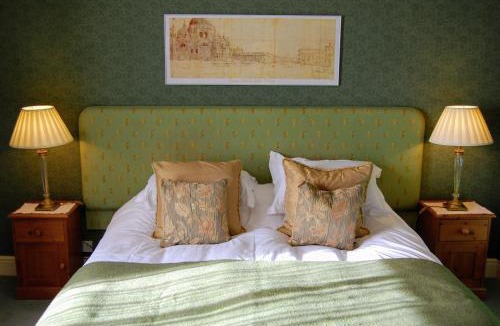 Newtown House | The Old Vicarage Dolfor