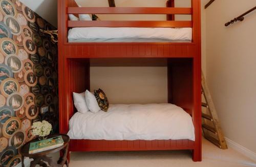 Malpas House | The Old Vicarage