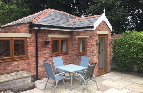 Prestwich Apartment | The Old Vicarage Lodge