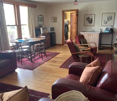 Reefton House | The Old Vicarage