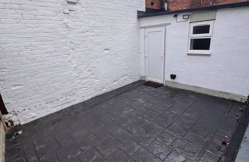 Warwick House | The Old Warwick House