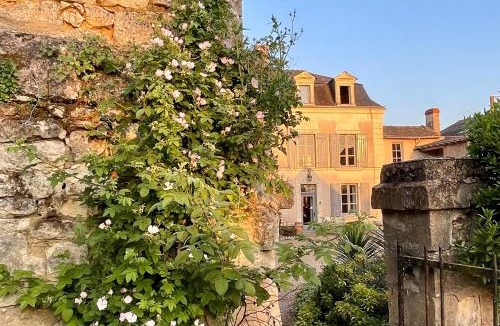 Le Puy-Notre-Dame House | The Old Winery, Loire