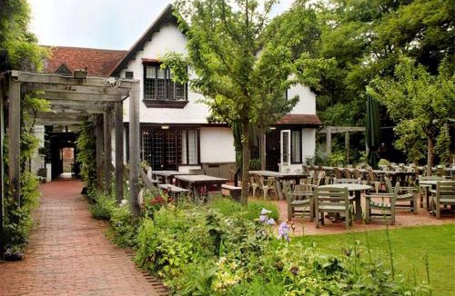 Hurley Hotel | The Olde Bell, BW Signature Collection