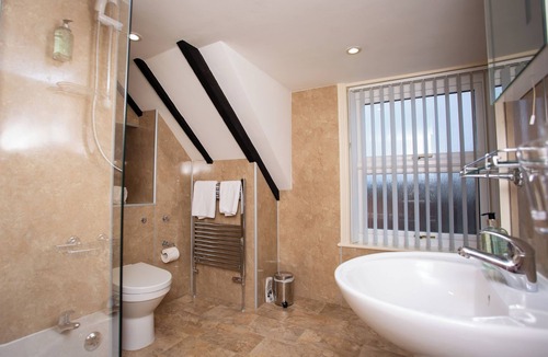 Seahouses House | The Olde Ship Inn