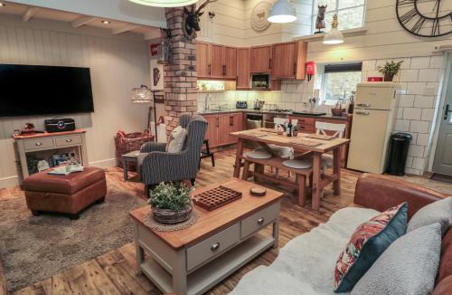 Warkworth House | The Olde Stables