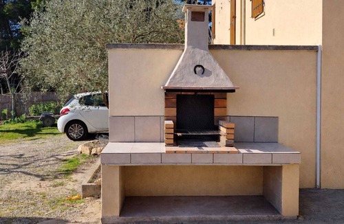 Saint-Hilaire House | The olive house