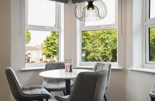 Hull Apartment | The Olive Tree Aparthotel