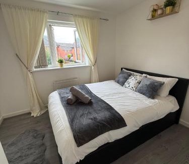 Levenshulme Apartment | The Olive Villa