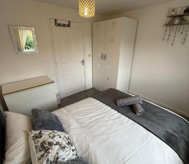 Levenshulme Apartment | The Olive Villa