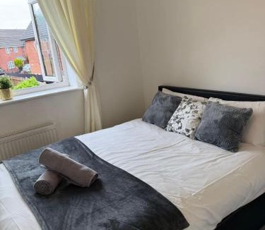 Levenshulme Apartment | The Olive Villa