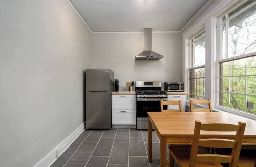 Cooper-Young Historic District House | The Oliver Duplex @ Cooper Young (both units)