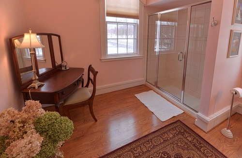 Canandaigua Bed & Breakfast | The Oliver Phelps Suite (oversized)