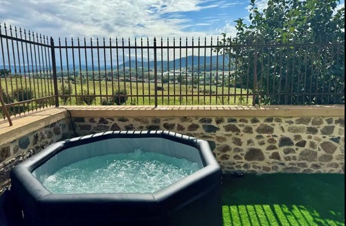 Les Olmes House | The Olmes getaway