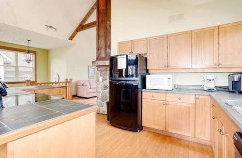 The Blue Mountains Ski Chalet | The Omega at Blue View Chalets