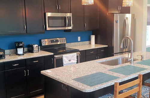 Bay Ridge House | The One-Eighty - 4 Bedroom Beach House