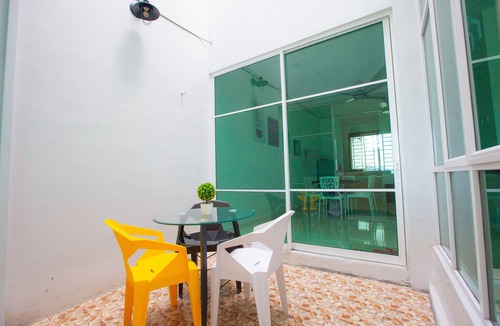 Kampung Pokok Asam House | *THE ONLY SEA VIEW IN TOWN*