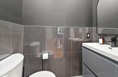 Latin Quarter Apartment | The Ontario Loft Suites