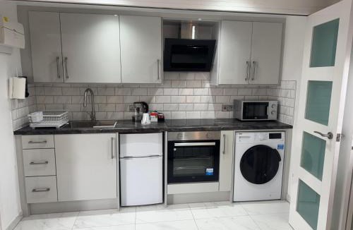 Stanwell House | The Opal Lux