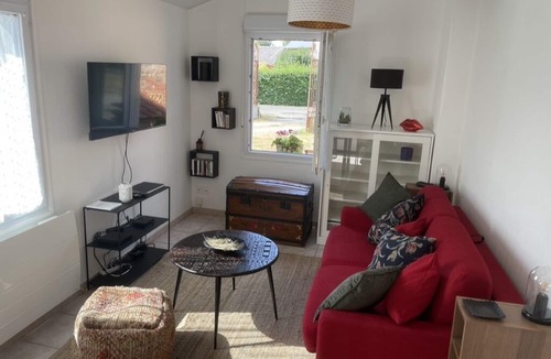 Tully House | The Opaline