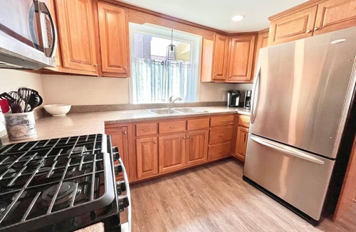 Bridgeport House | The Openwater Lakehouse at Billington Bay