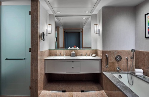 White Plains Hotel | The Opus Westchester, Autograph Collection