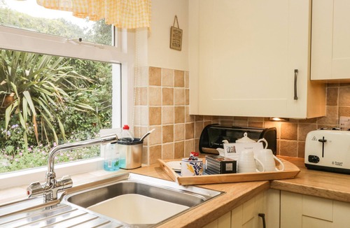 Levens Cottage | THE ORCHARD, family friendly, character holiday cottage in Levens