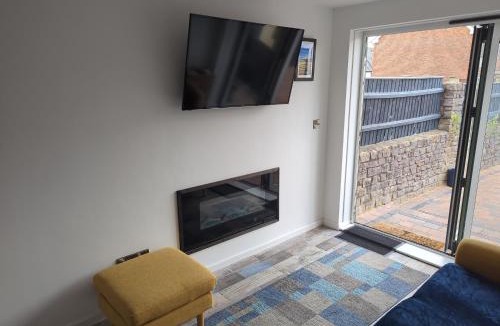 Gillingham Apartment | The Orchid