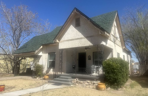 Roswell House | The Original 1947 UFO Home Downtown Roswell NM