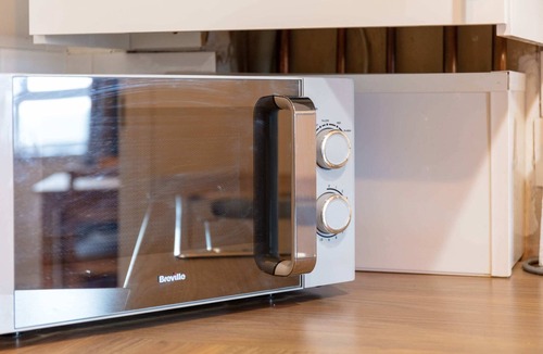 Ayr Apartment | The Original Donnini Apartment