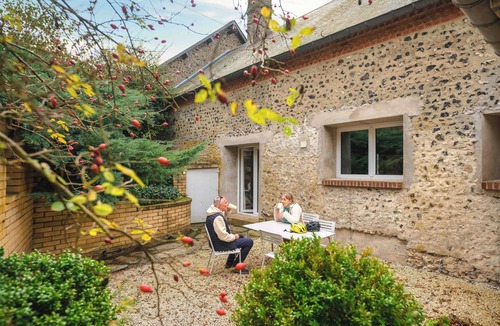 Guise Cottage | The Original, in the countryside and at Guise!